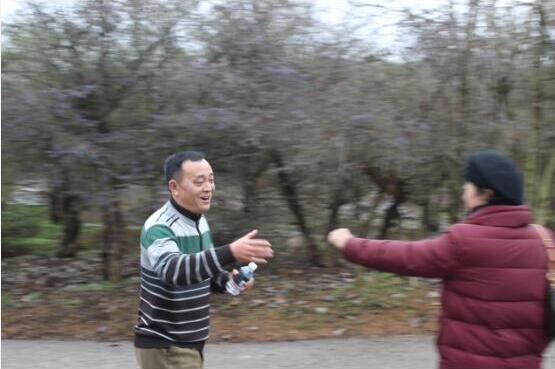 市城開投公司工會舉辦“慶元旦、迎新年”全民健身戶外活動
